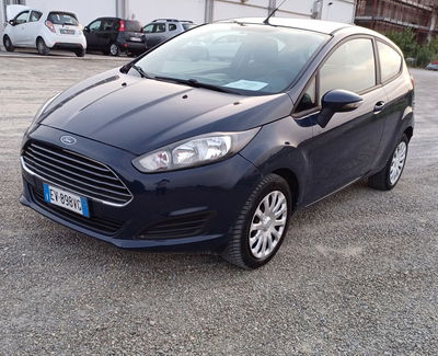 Ford Fiesta 1.4 3 porte Bz.- GPL Titanium usata