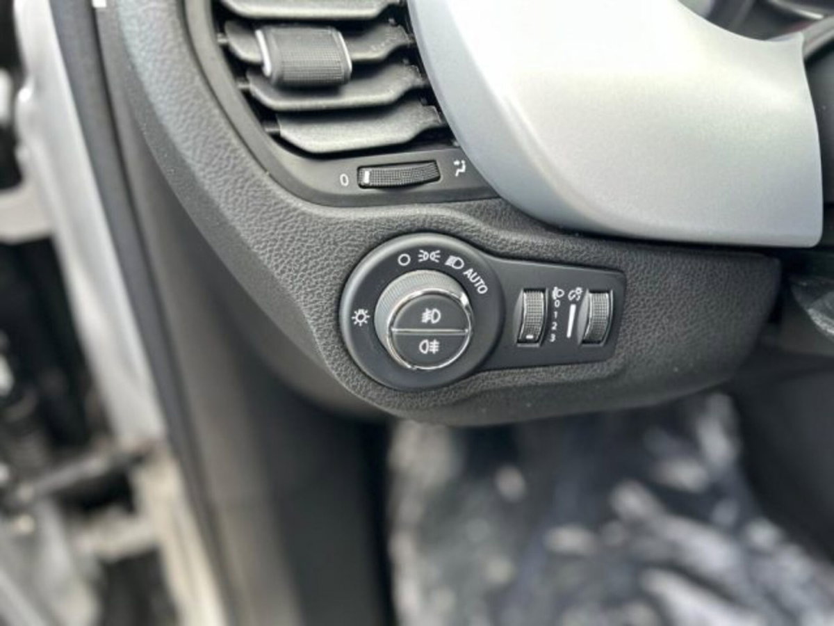 Fiat 500X 1.6 MultiJet 130 CV Connect (12)