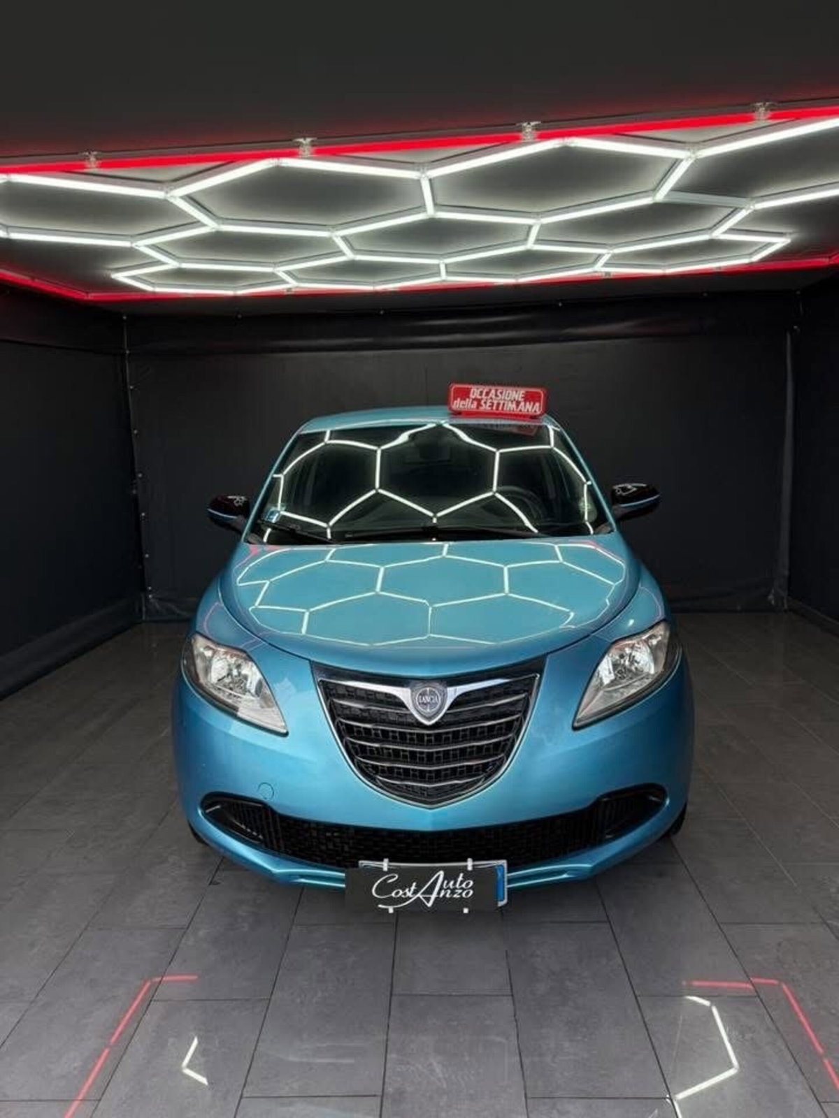 Lancia Ypsilon 0.9 TwinAir 85 CV 5 porte Metano Ecochic Elefantino (3)
