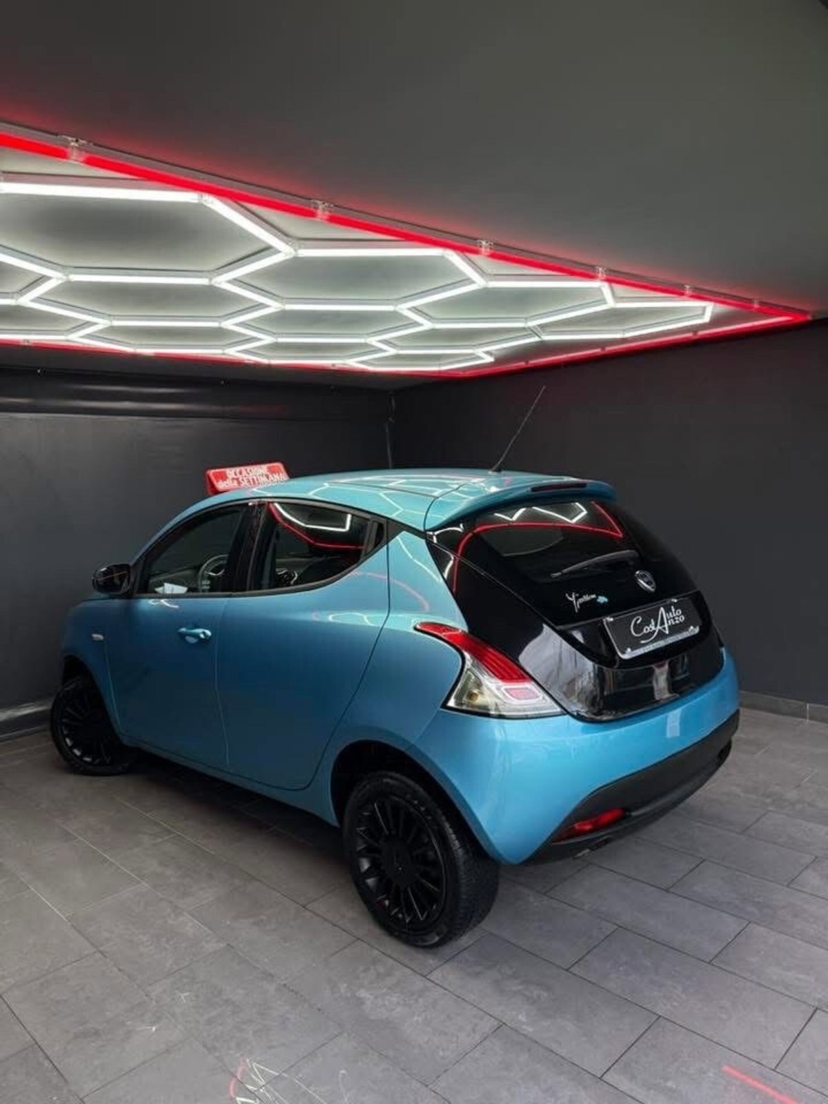 Lancia Ypsilon 0.9 TwinAir 85 CV 5 porte Metano Ecochic Elefantino (5)