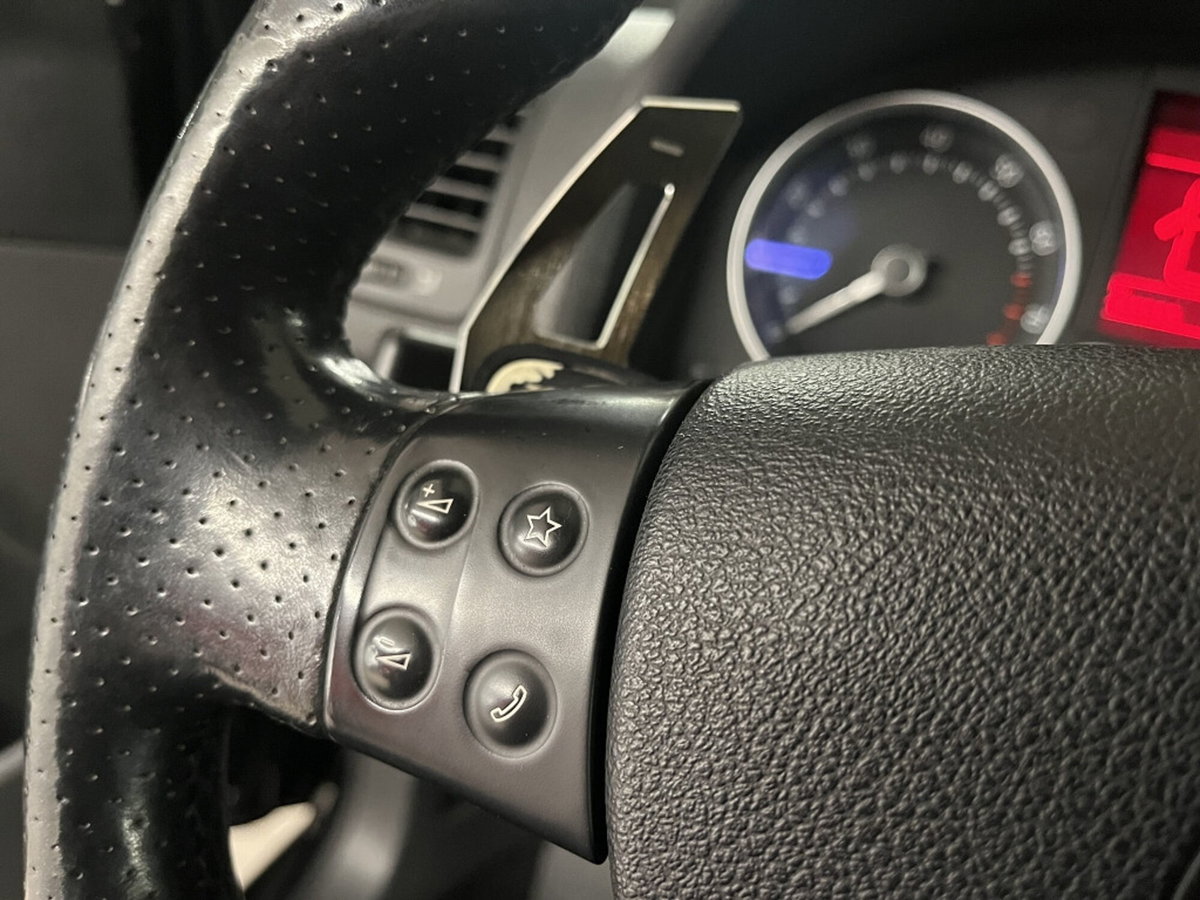 Volkswagen Golf 3.2 VR6 4mot. 3p. DSG R32 (16)