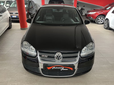 Volkswagen Golf 3.2 VR6 4mot. 3p. DSG R32 (2)