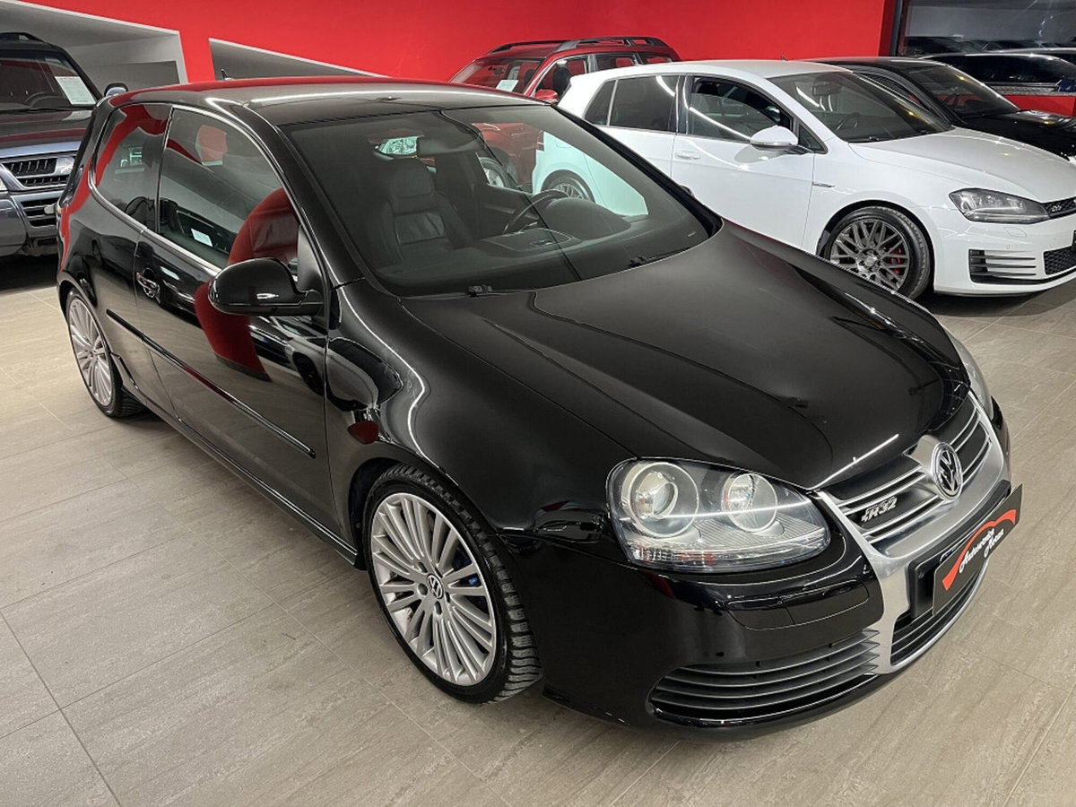 Volkswagen Golf 3.2 VR6 4mot. 3p. DSG R32 (3)