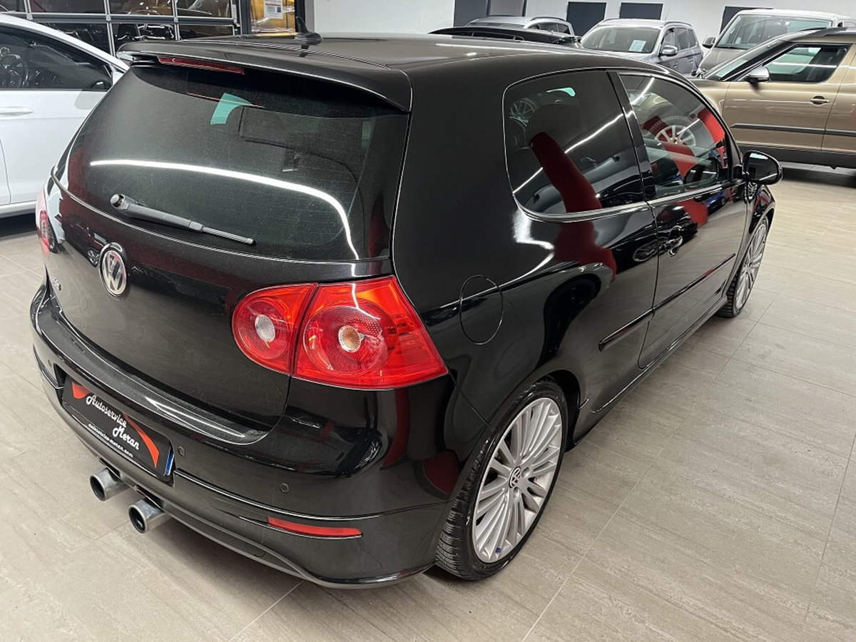 Volkswagen Golf 3.2 VR6 4mot. 3p. DSG R32 (4)
