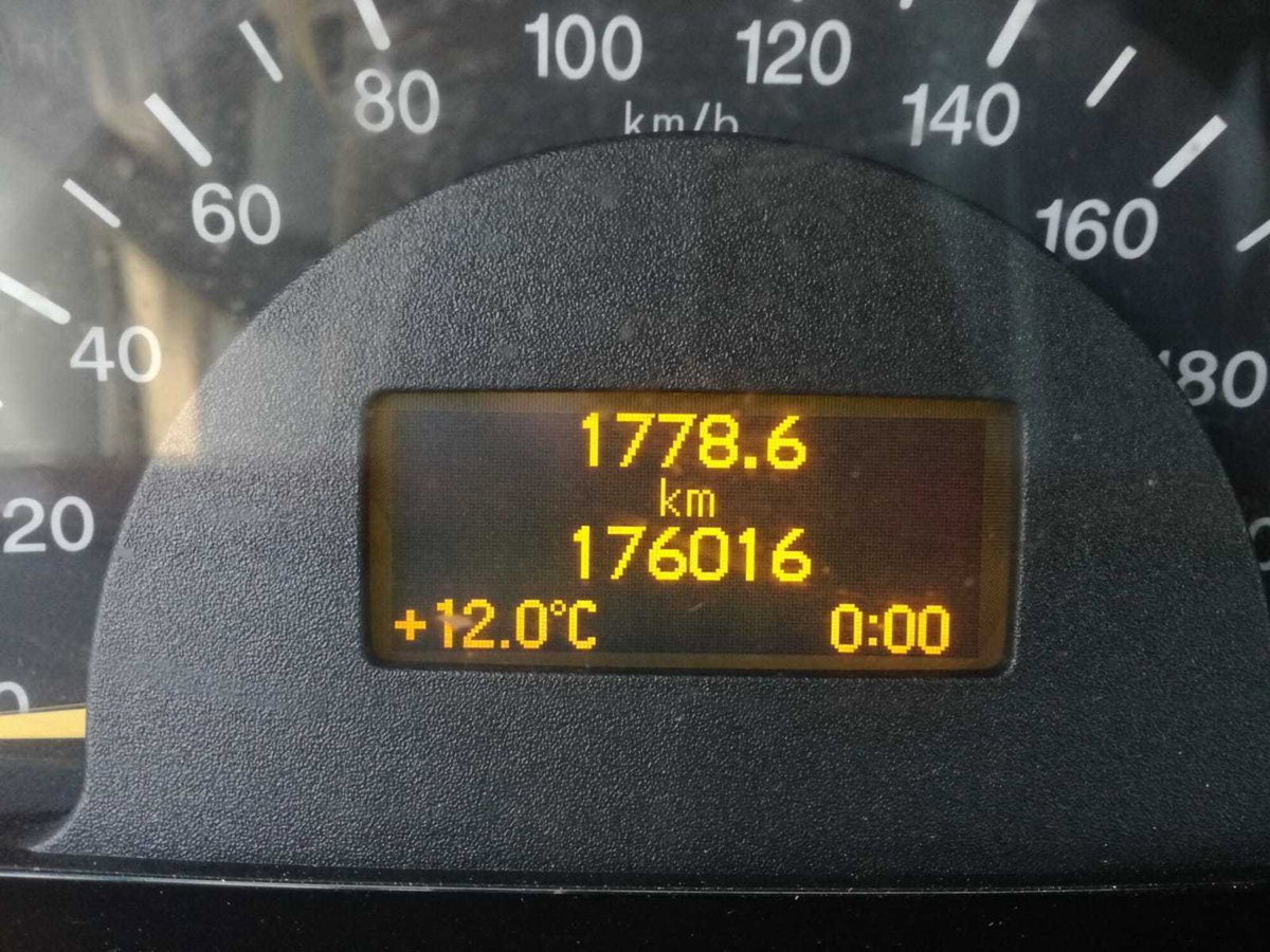 Mercedes-Benz Viano 3.0 CDI Ambiente (12)