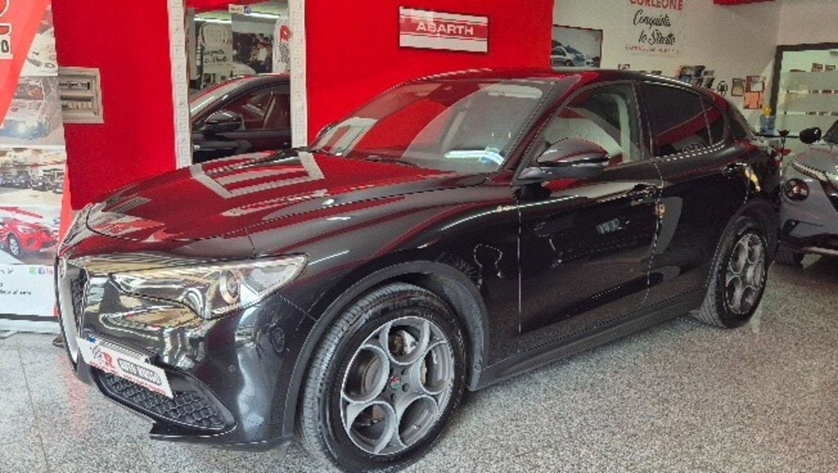 Alfa Romeo Stelvio Stelvio 2.2 Turbodiesel 160 CV AT8 RWD Super Business (4)