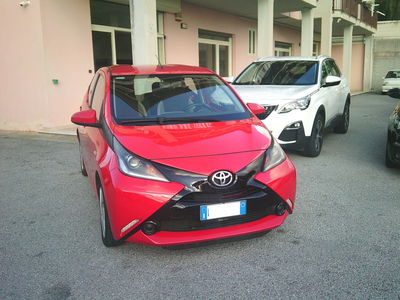 Toyota Aygo 1.0 VVT-i 69 CV 5 porte x-play usata