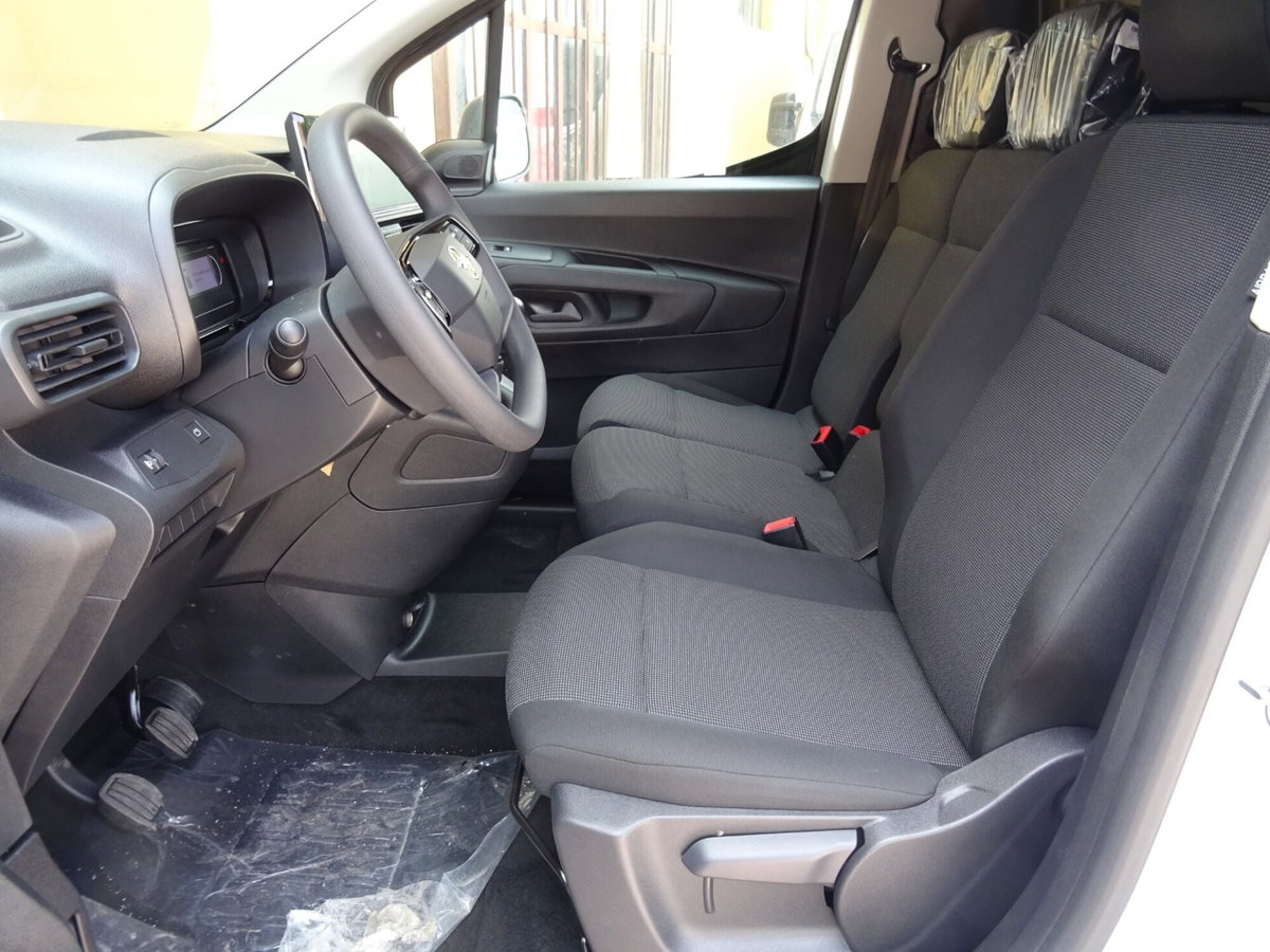 Opel Combo Furgone Cargo 1.5 Diesel 100CV S&S PC 1000kg Edition (13)