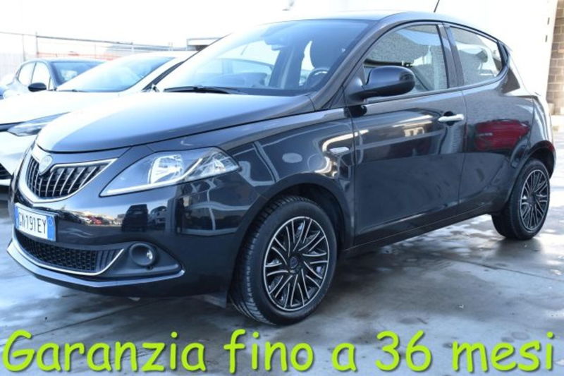 Lancia Ypsilon 1.0 FireFly 5 porte S&S Hybrid Gold Plus