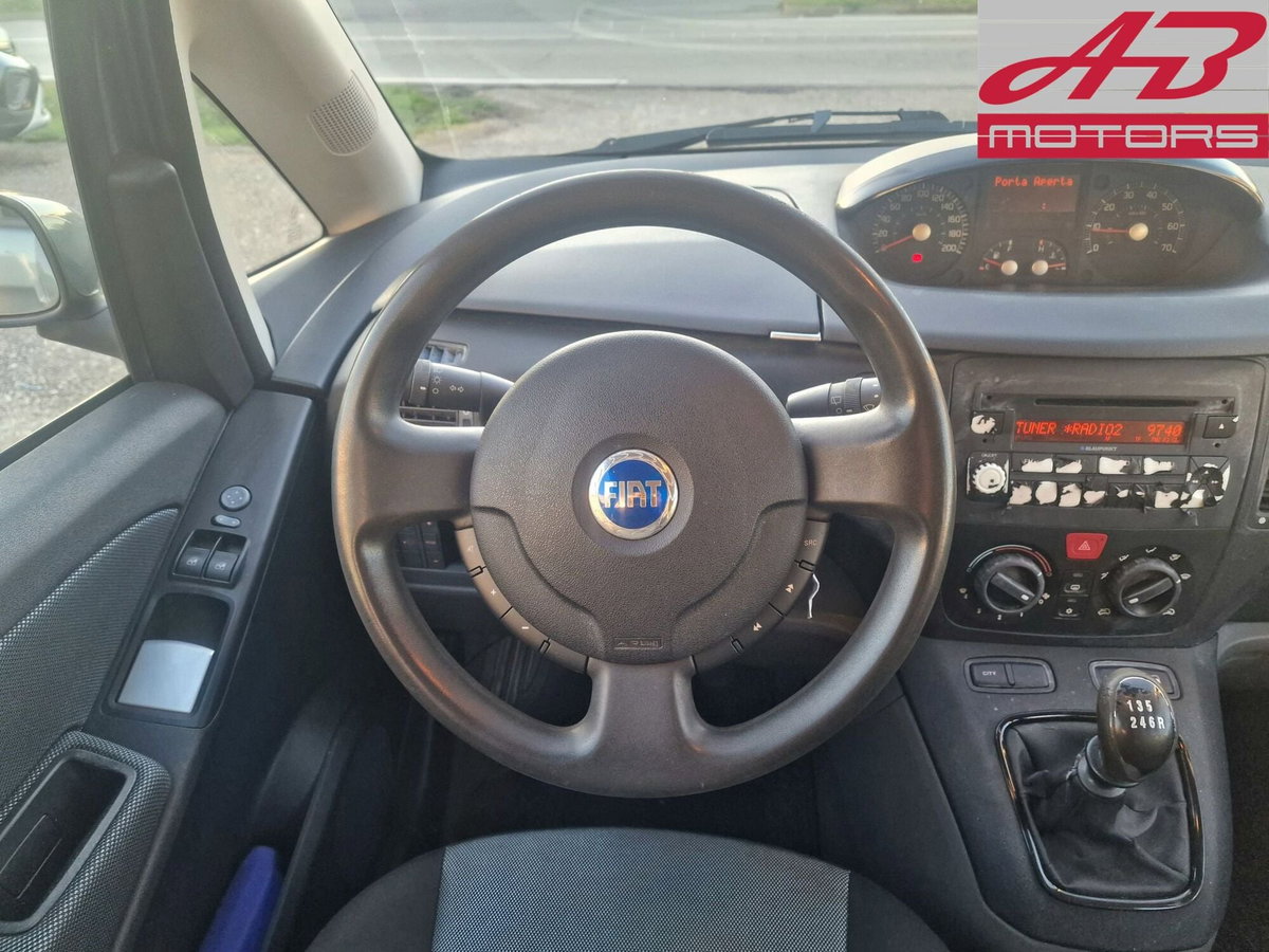 Fiat Idea 1.4 16V Emotion (12)