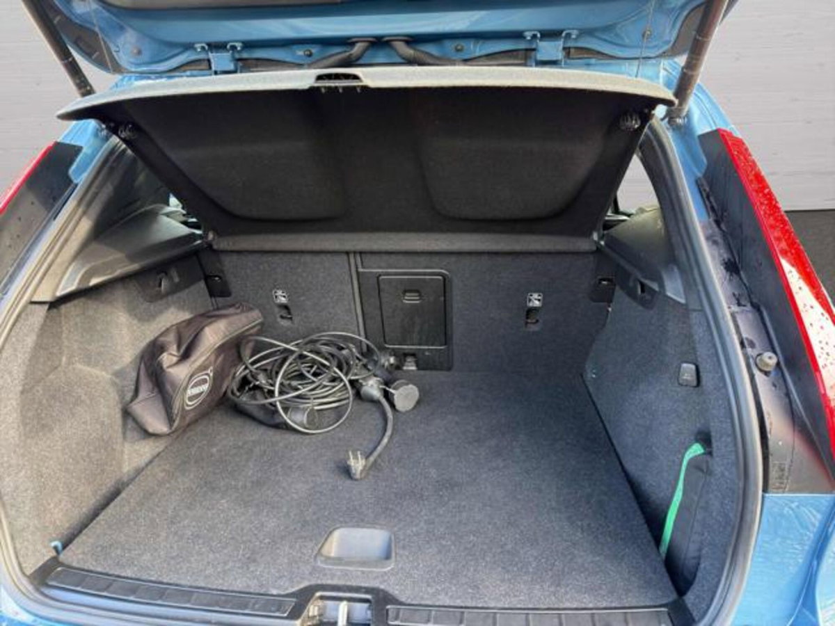 Volvo XC40 T4 Recharge Plug-in Hybrid automatico Core (8)