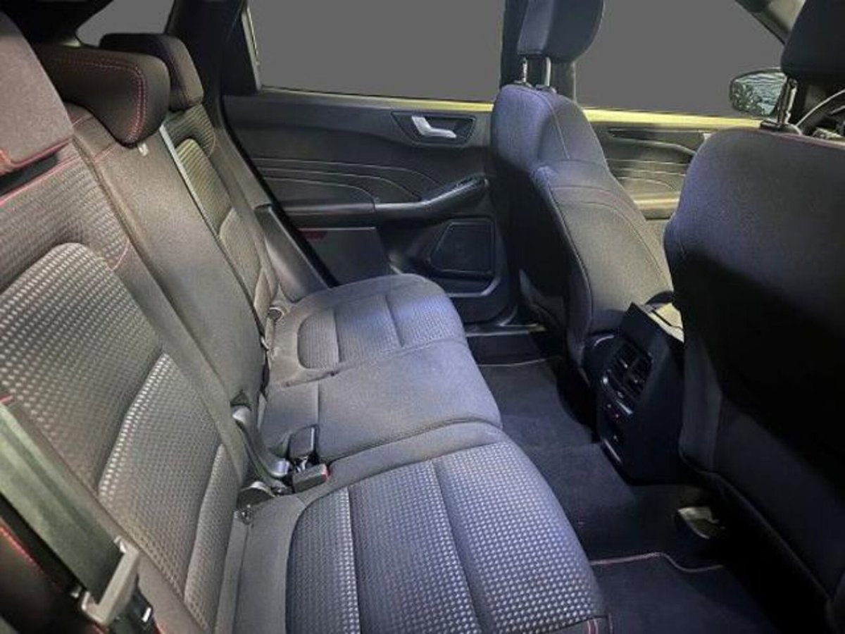 Ford Kuga 2.0 EcoBlue 120 CV aut. 2WD ST-L.Design (2)