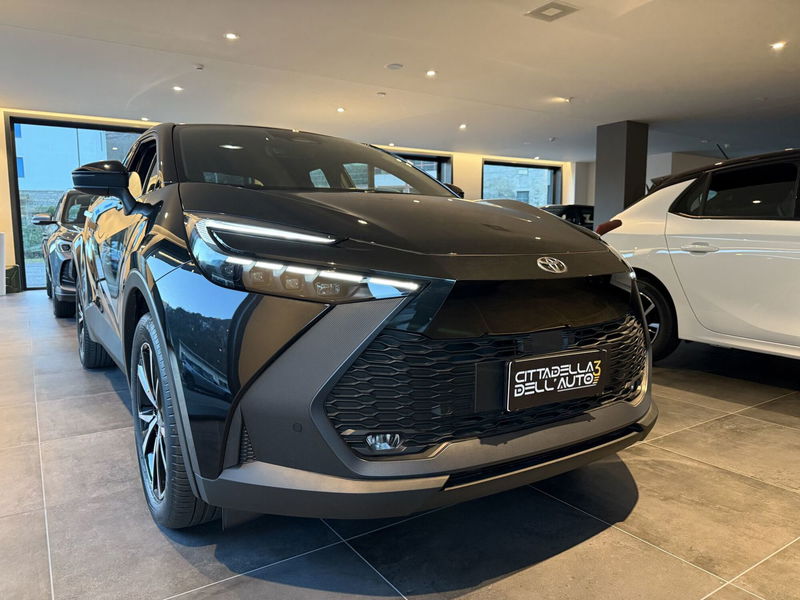 Toyota Toyota C-HR 2.0 phev Trend fwd e-cvt