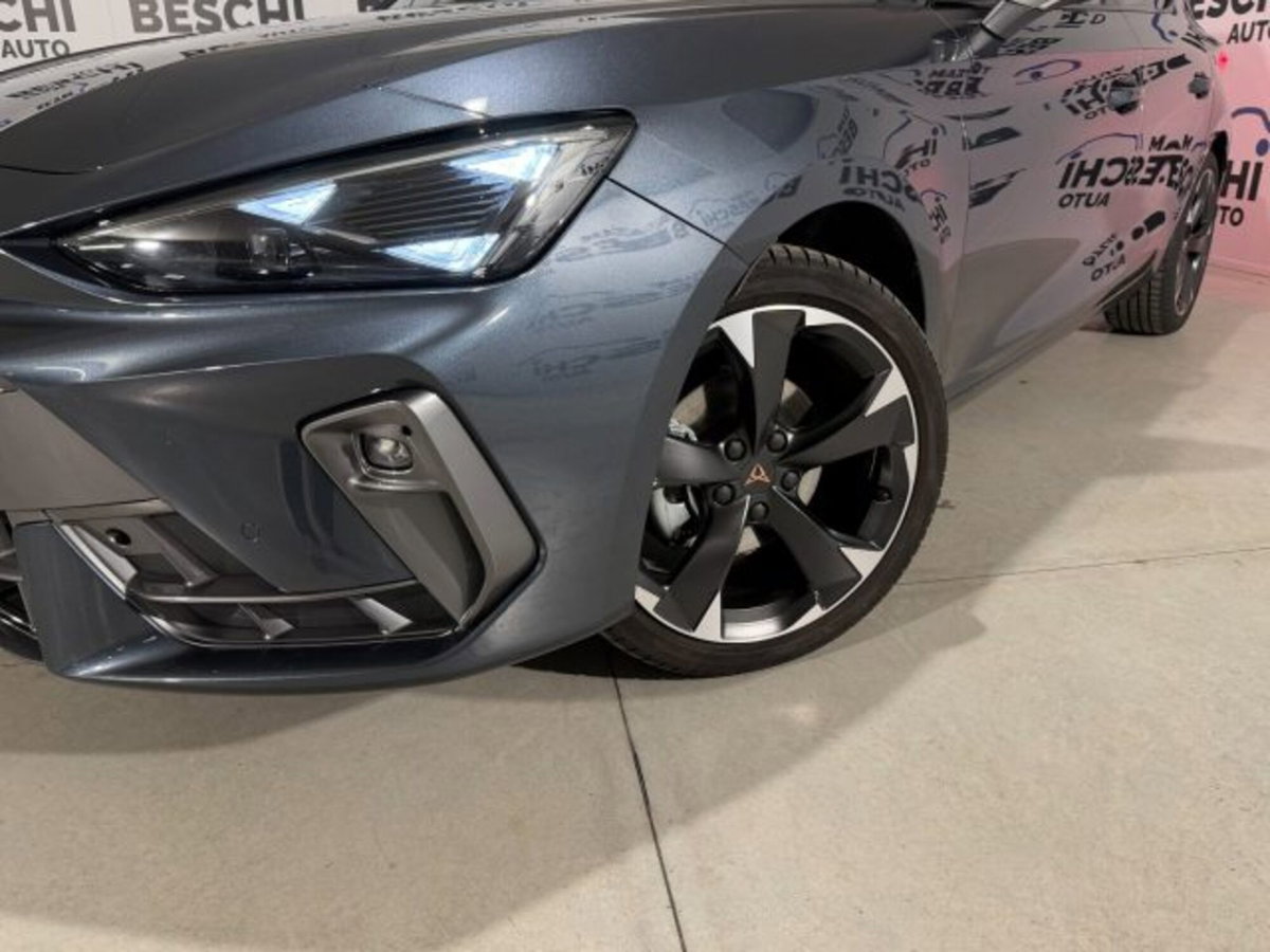 Cupra Leon Leon 1.5 hybrid 150cv dsg (9)