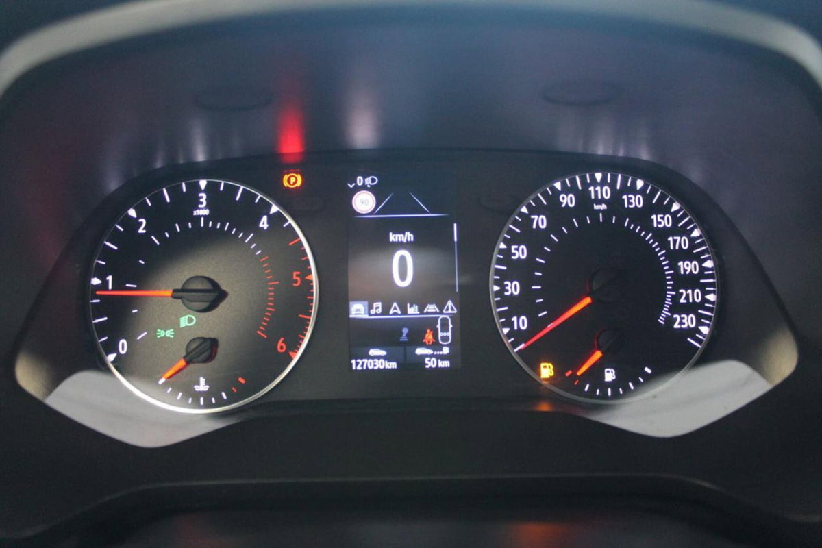 Renault Captur Blue dCi 95 CV Business (11)