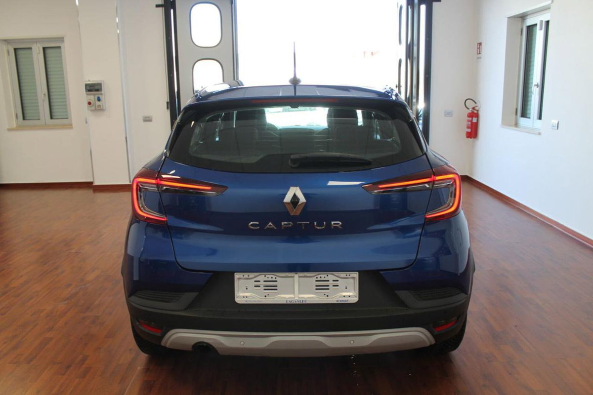 Renault Captur Blue dCi 95 CV Business (5)