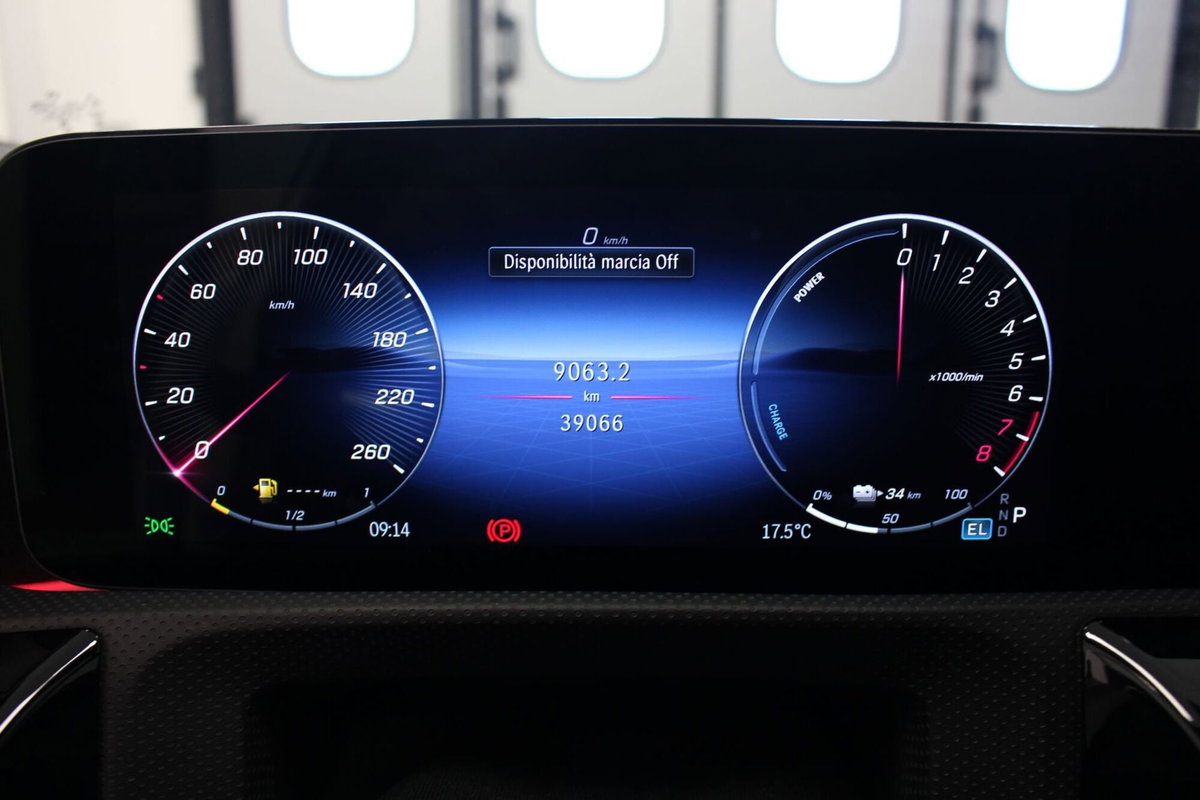 Mercedes-Benz Classe A 250 e Automatic Plug-in hybrid Premium (10)