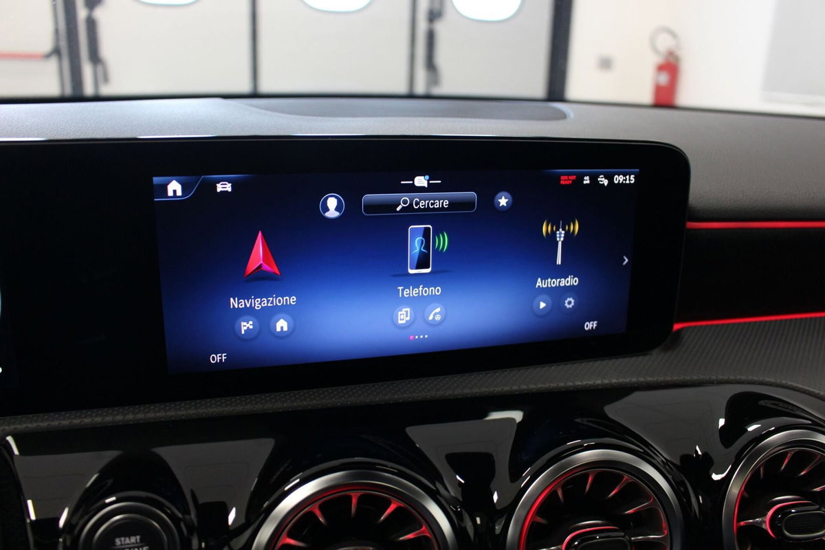 Mercedes-Benz Classe A 250 e Automatic Plug-in hybrid Premium (15)