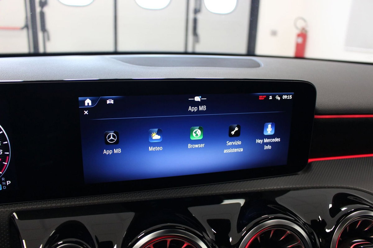 Mercedes-Benz Classe A 250 e Automatic Plug-in hybrid Premium (17)