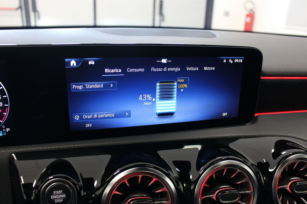 Mercedes-Benz Classe A 250 e Automatic Plug-in hybrid Premium (19)