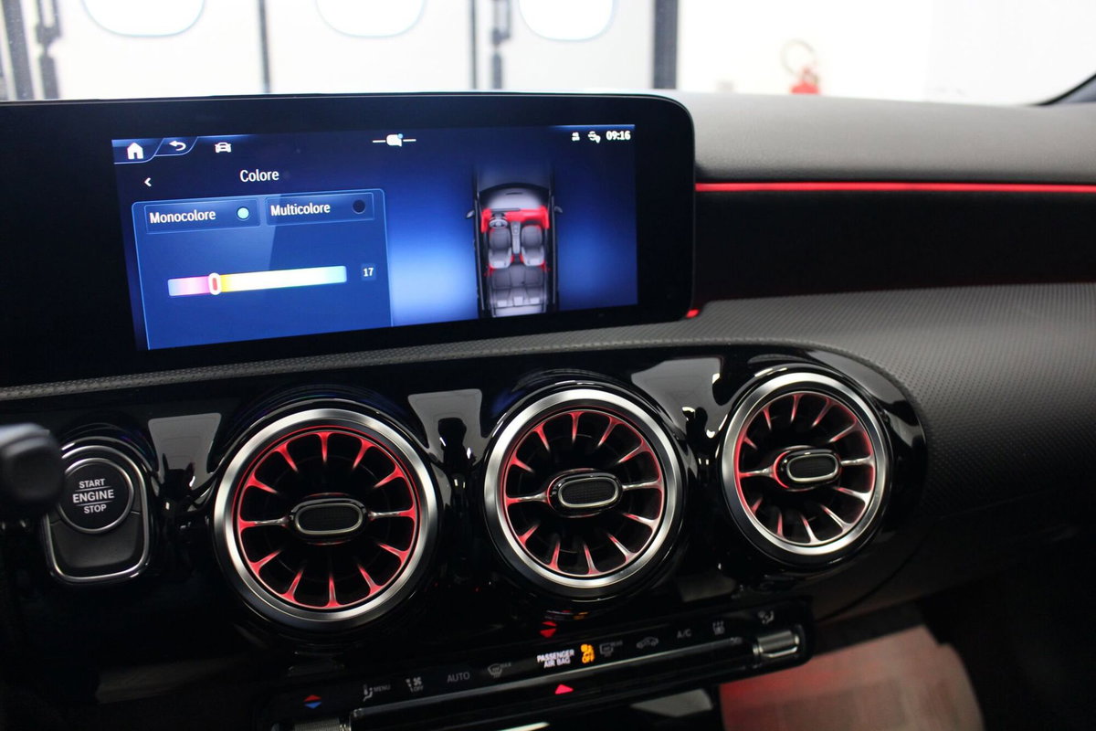 Mercedes-Benz Classe A 250 e Automatic Plug-in hybrid Premium (20)