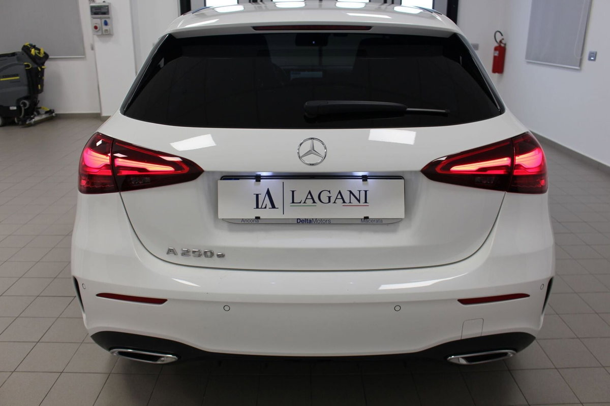 Mercedes-Benz Classe A 250 e Automatic Plug-in hybrid Premium (5)