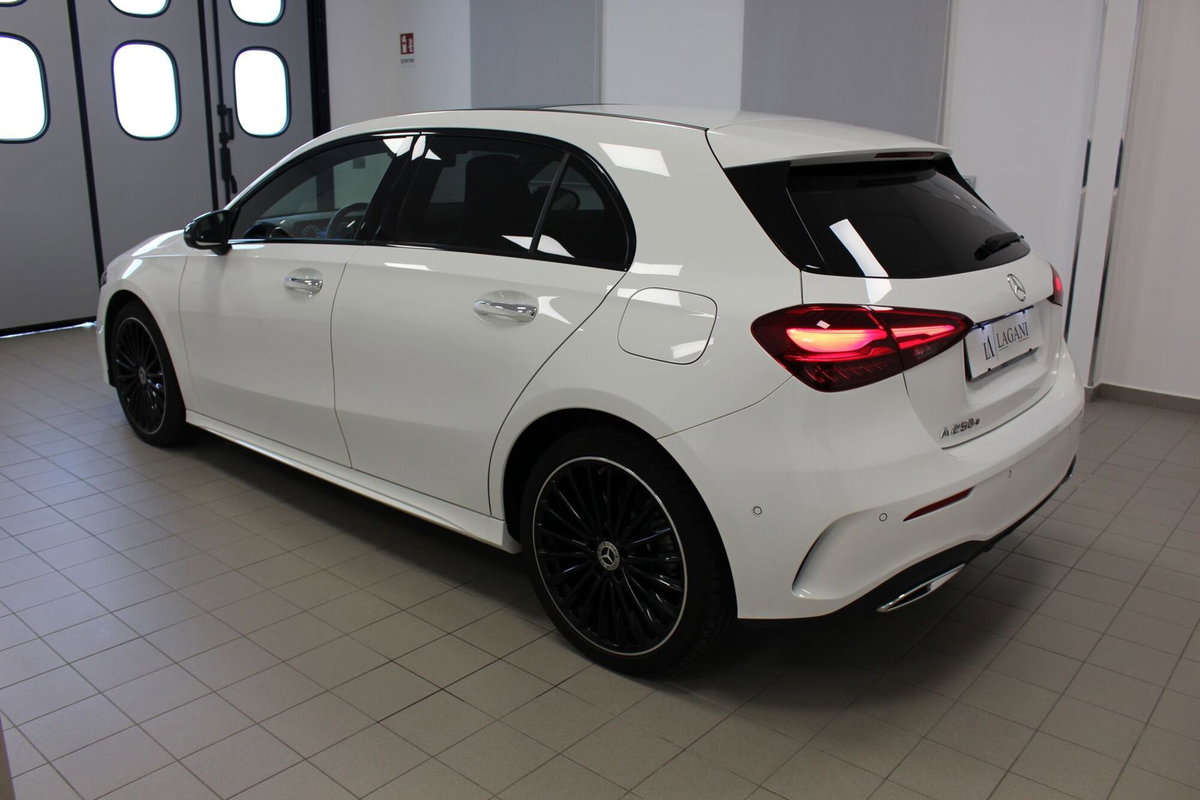 Mercedes-Benz Classe A 250 e Automatic Plug-in hybrid Premium (6)