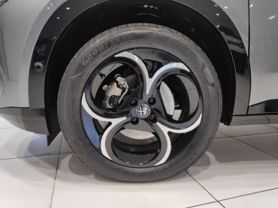 Alfa Romeo Junior 1.2 ibrida 145cv edct6 (8)