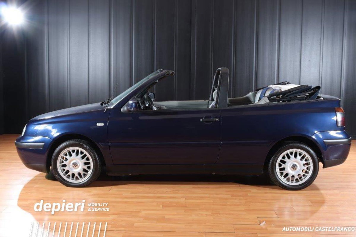 Volkswagen Golf Cabrio 1.6 cat Trendline (3)