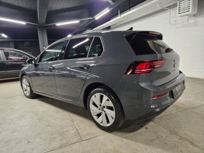 Volkswagen Golf 1.5 tsi Edition 115cv (4)