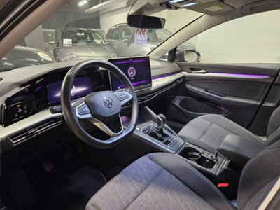 Volkswagen Golf 1.5 tsi Edition 115cv (7)