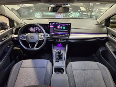 Volkswagen Golf 1.5 tsi Edition 115cv (9)