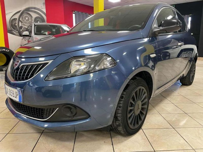 Lancia Ypsilon 1.0 FireFly 5 porte S&S Hybrid Ecochic UnYca