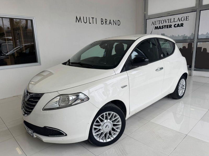 Lancia Ypsilon 1.2 69 CV 5 porte GPL Ecochic Gold