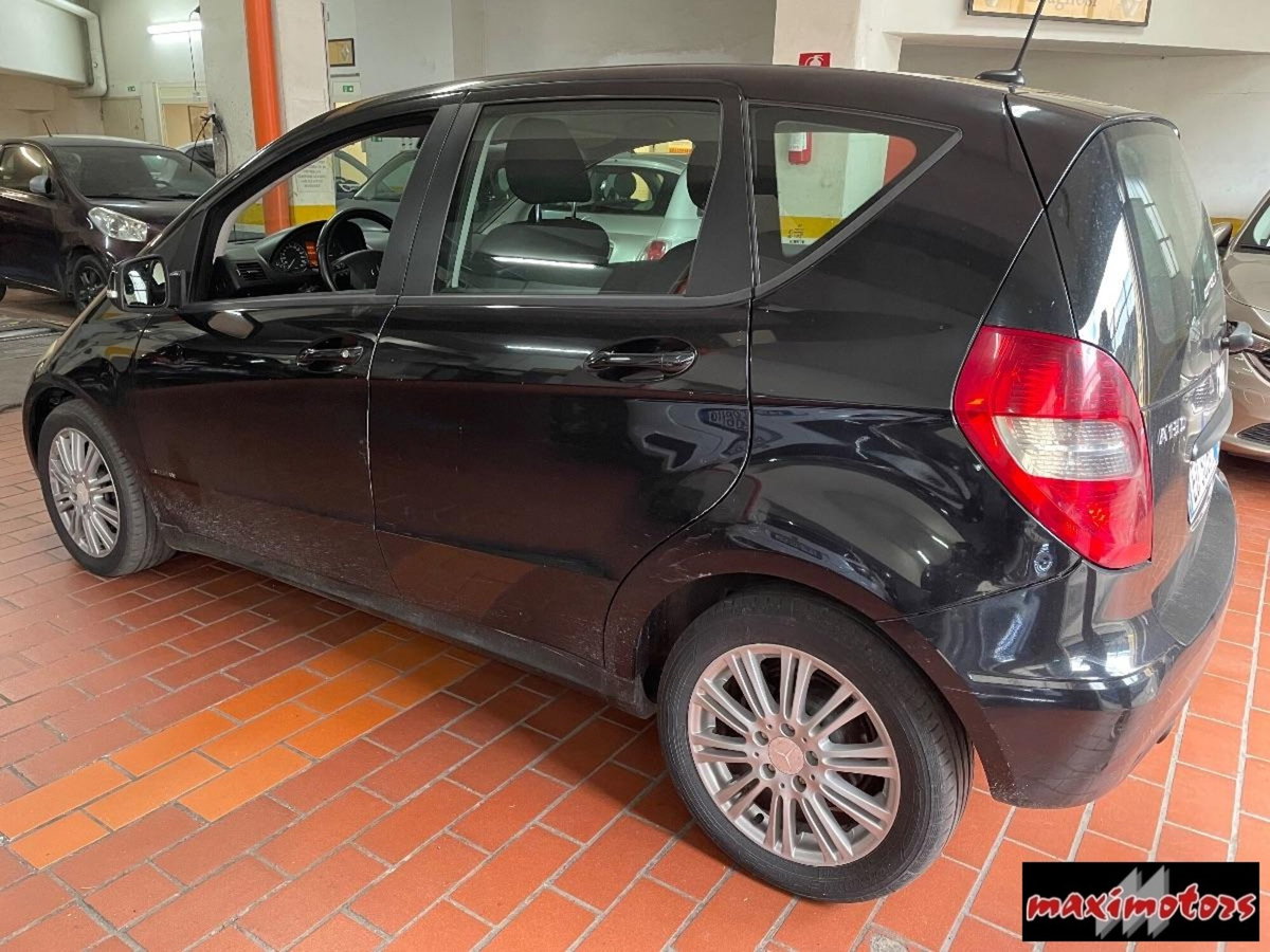 Mercedes-Benz Classe A 180 CDI Executive (9)