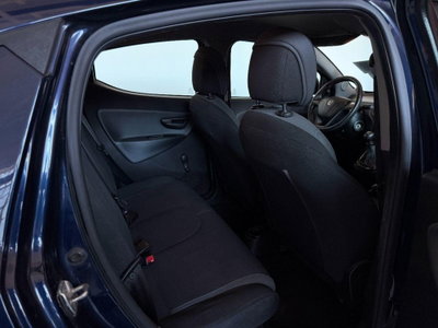 Lancia Ypsilon 1.2 69 CV 5 porte Platinum (7)
