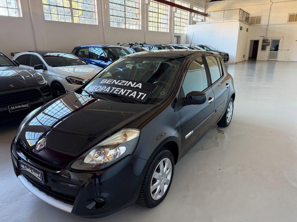Renault Clio 1.2 16V 5 porte Dynamique