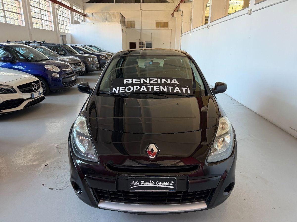 Renault Clio 1.2 16V 5 porte Dynamique (2)
