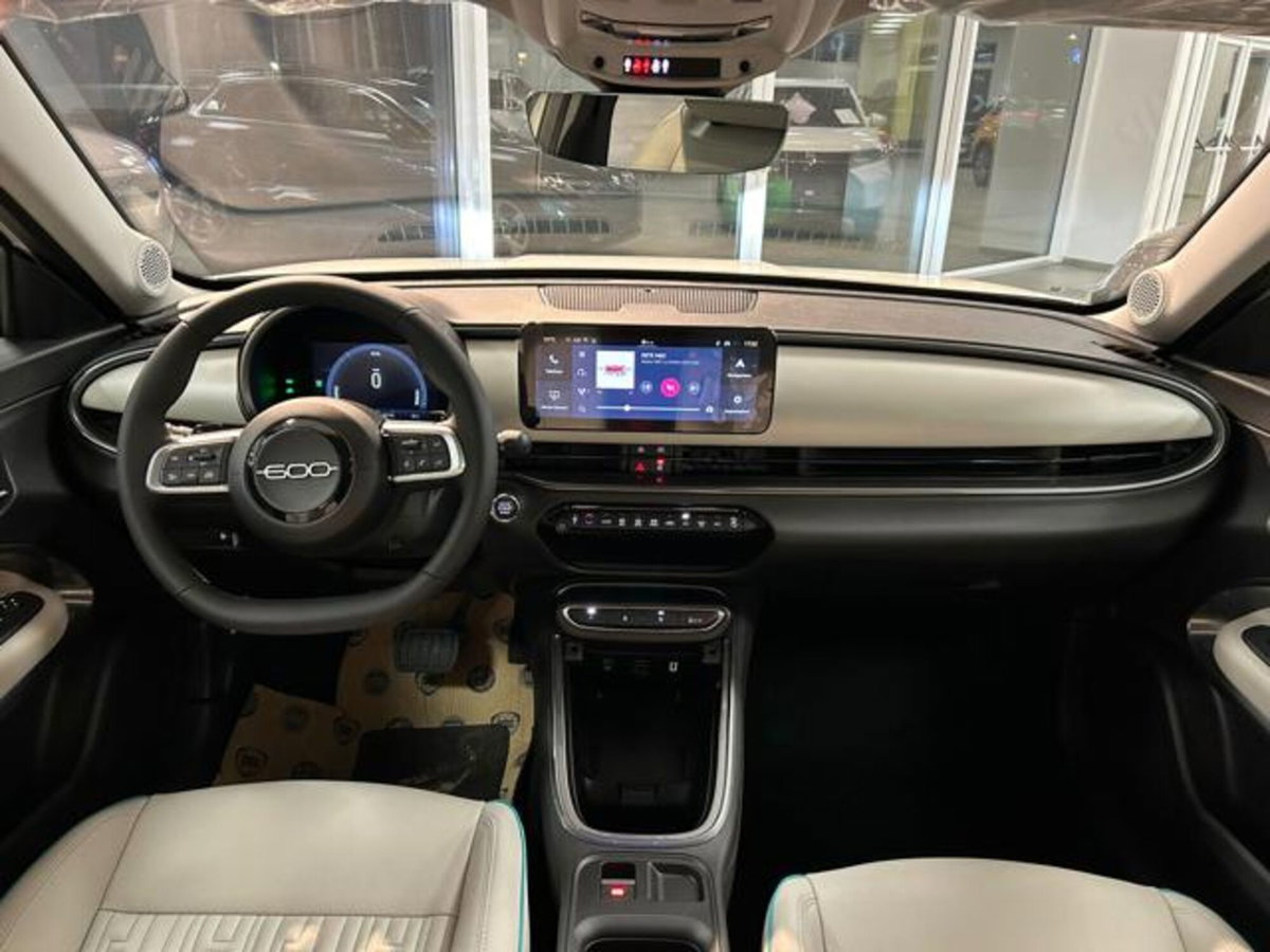 Fiat 600 1.2 La Prima 100cv (9)