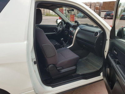 Suzuki Grand Vitara 1.9 DDiS 3p. Evolution Navi (11)
