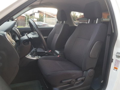 Suzuki Grand Vitara 1.9 DDiS 3p. Evolution Navi (14)