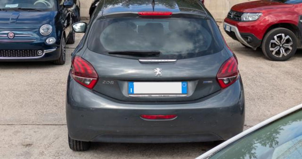 Peugeot 208 82 5 porte Access (14)