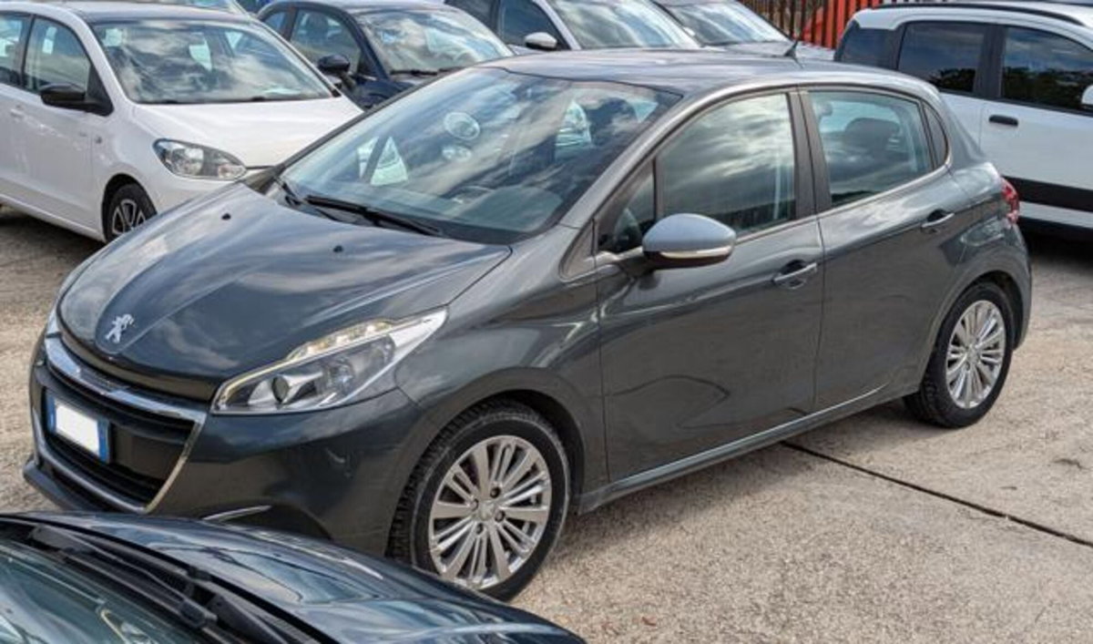 Peugeot 208 82 5 porte Access (2)
