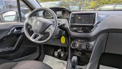 Peugeot 208 82 5 porte Access (7)