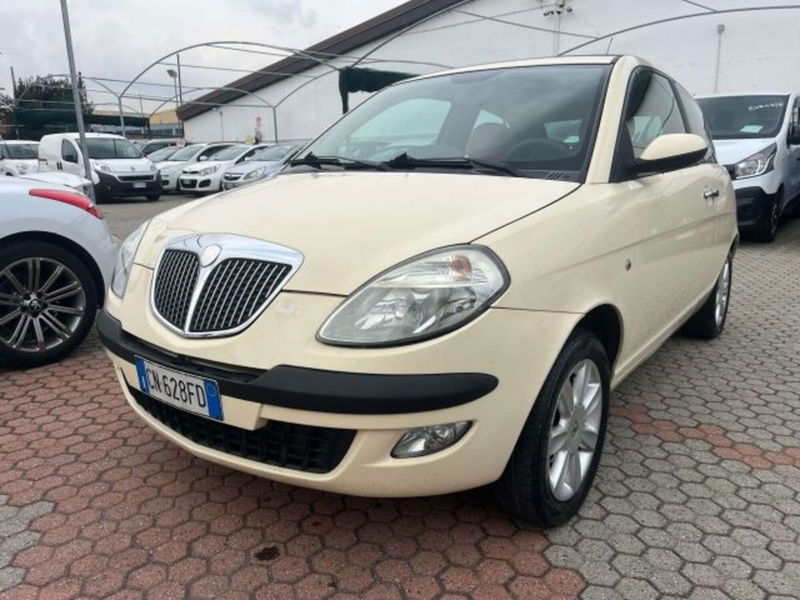 Lancia Ypsilon 16V Platino
