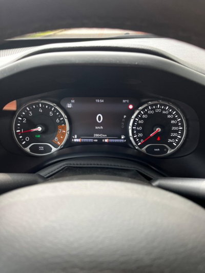 Jeep Renegade 1.5 Turbo T4 MHEV Limited (13)