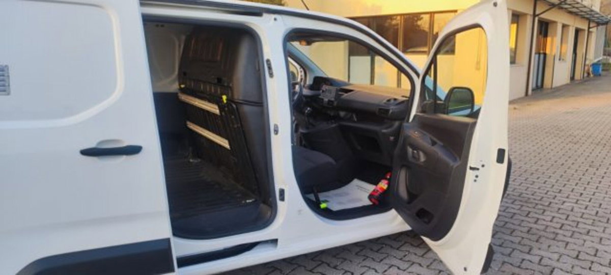 Peugeot Partner Furgone BlueHDi 100 PL Furgone Premium (11)