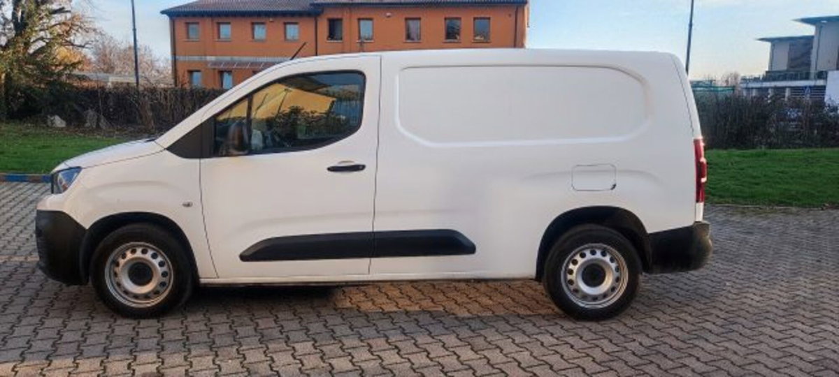 Peugeot Partner Furgone BlueHDi 100 PL Furgone Premium (2)