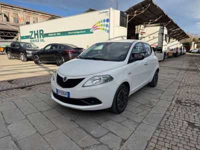 Lancia Ypsilon 1.2 69 CV 5 porte GPL Ecochic Silver usata