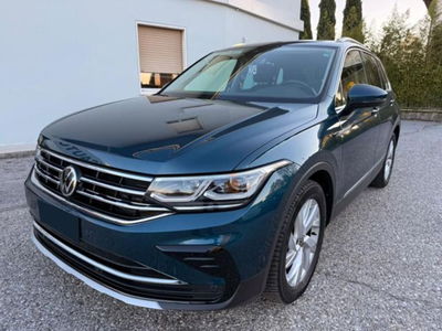 Volkswagen Tiguan 2.0 TDI 150 CV SCR DSG 4MOTION R-Line usata